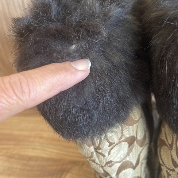 Pre-owned Coach Women Size 7B Joyous Signature Brown Fur Cuff Winter Boots - Picture 4 of 11